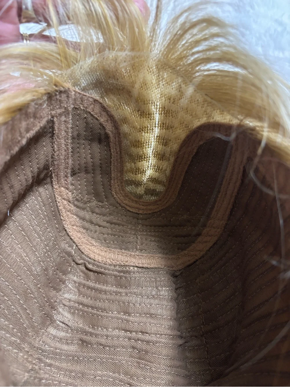 Blonde heat tolerant Synthetic Women's Wig with Soft Layers and Fringe - Picture 4 of 5